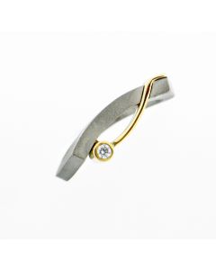 TITANIUM & 18 K GOLD DIAMOND RING SIZE 6.5