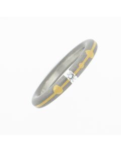 Titanium And !8K Gold Diamond Ring. Size 6.25