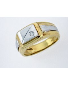 18K TWO TONE GOLD AND DIAMOND GENTS RING, 22823222