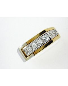 18K TWO TONE GOLD AND DIAMOND GENTS RING. 22837113