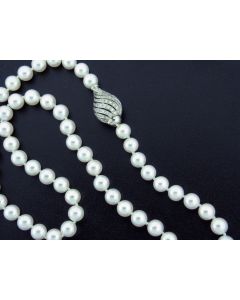 18 K White Gold Diamond Clasp & Pearl Necklace 60864022