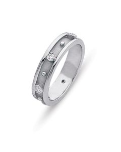 Etruscan 18 K White Gold 4mm Diamond Ring  21831205